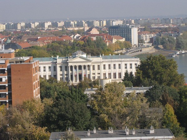 Kilátás a toronyból: a Móra Ferenc Múzeum - big